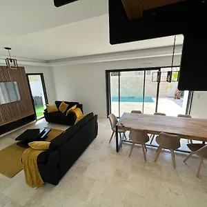 Villa Ella, Puget-sur Argens